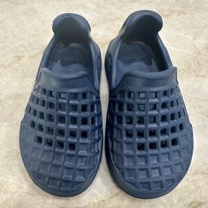 TUSSO Navy Slip-On Clogs